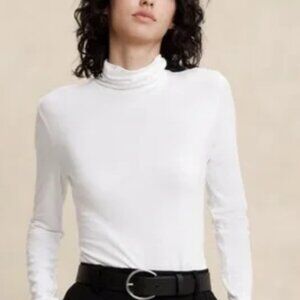 Banana Republic Timeless White Turtleneck Top